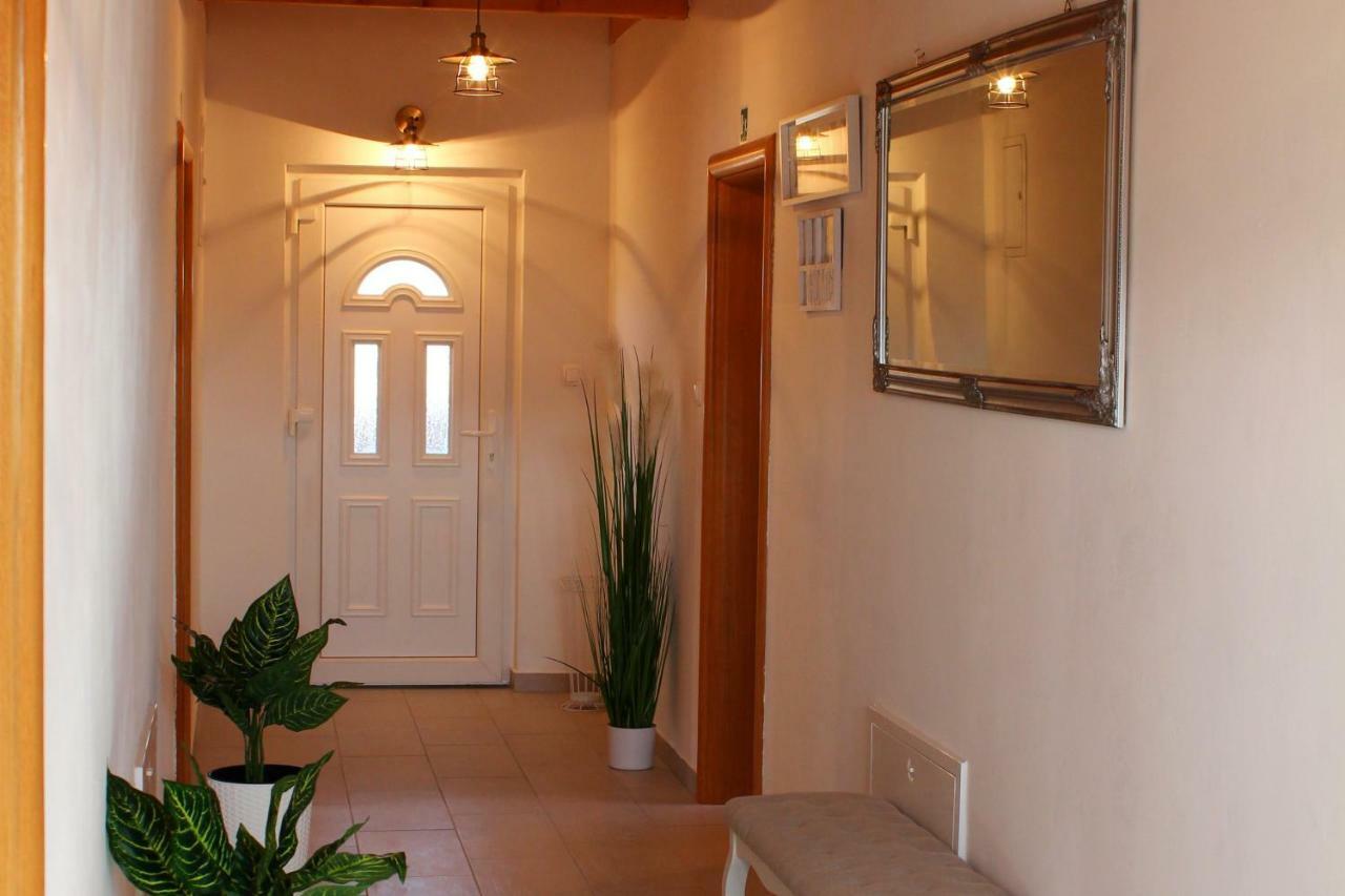 Neda Holiday House กราโบวาซ ภายนอก รูปภาพ